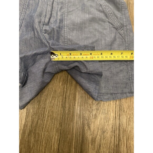 Banana Republic Women's Lightweight Denim Shorts‎ in Blue - Size 10 100% Cotton - Picture 3 of 10